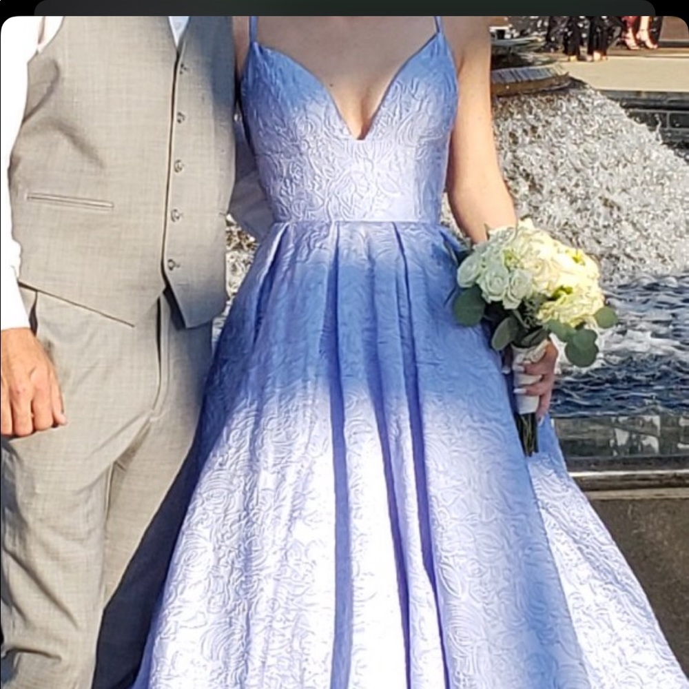 Prom dress - Picture 2 of 3